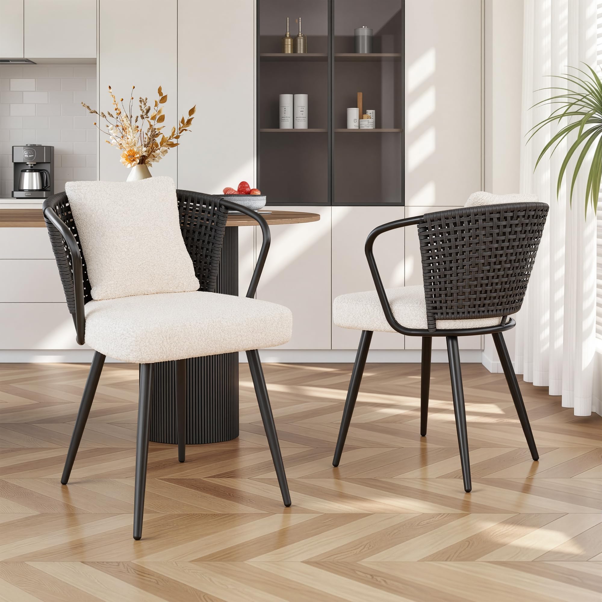 Rattan Dining Chairs Set of 4, Modern Upholstered Kitchen Chair with Metal Legs, Ergonomic Curved Backrest, Mid Century Living Room Chairs with Throw Pillow, Natural